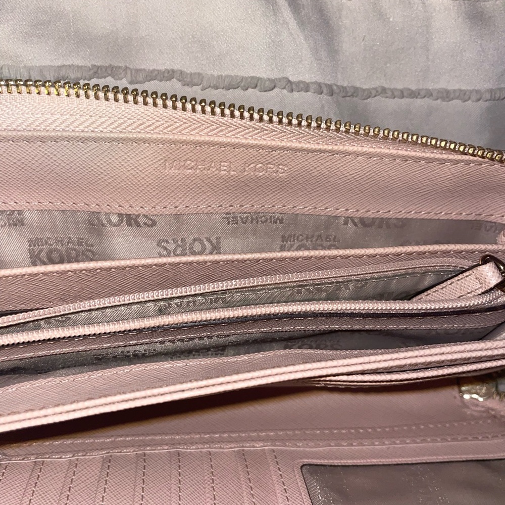Michael Kors Wallet - Picture 3 of 3